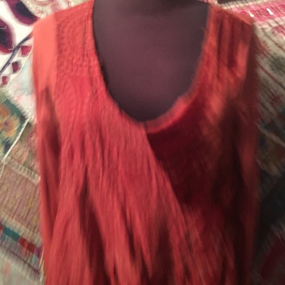 Tunic - Picture 3 of 4